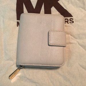Michael Kors Bags - Michael Kors zip around wallet Michael Kors Bags - Michael Kors zip around wallet